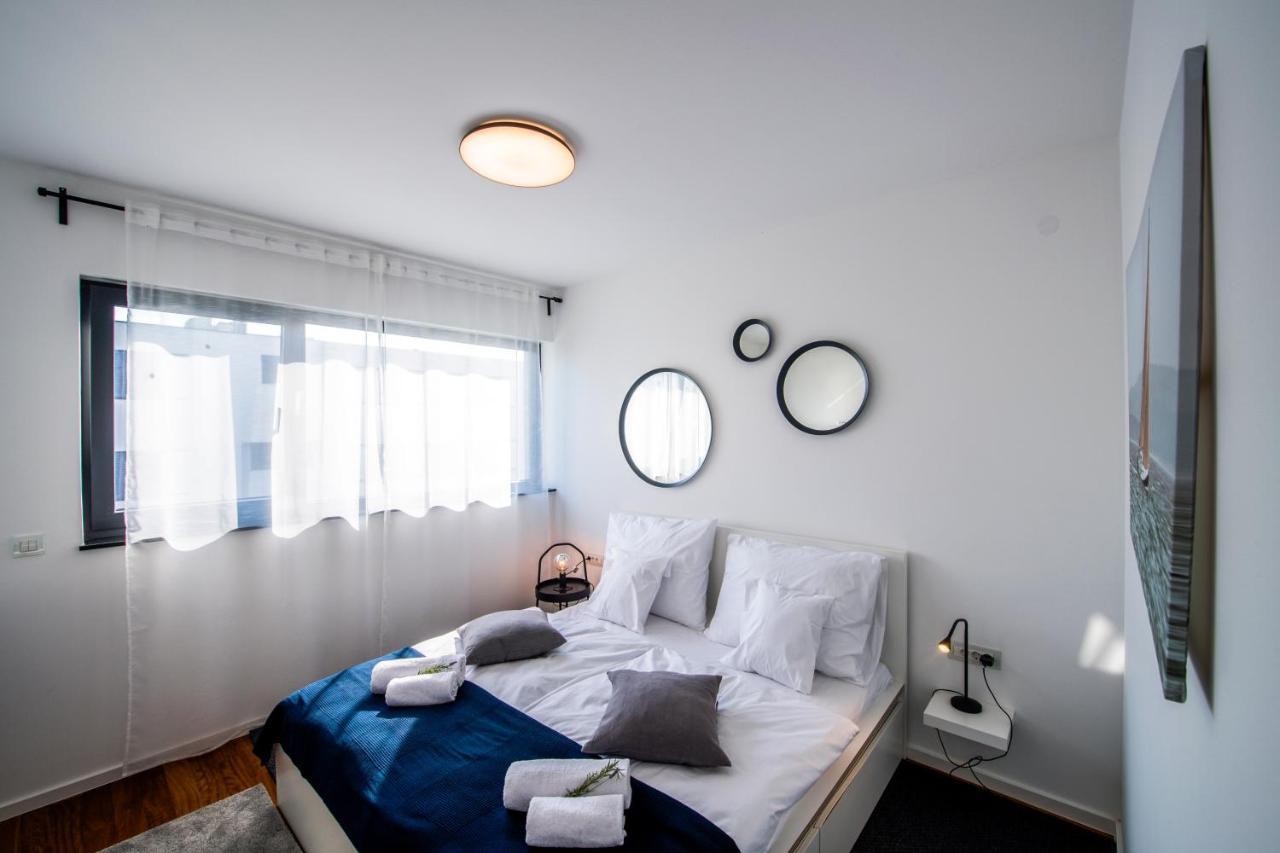 Crystal Apartment