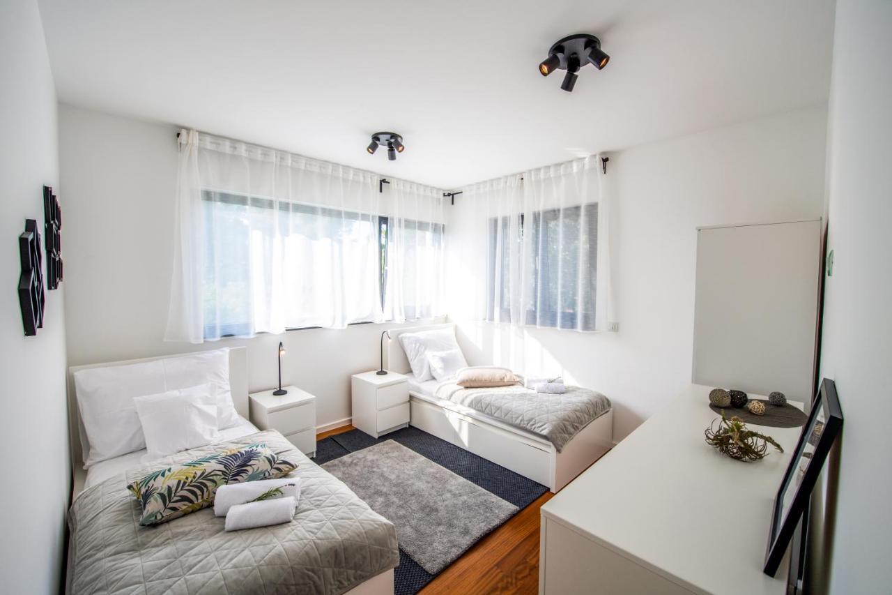 Apartment Crystal *