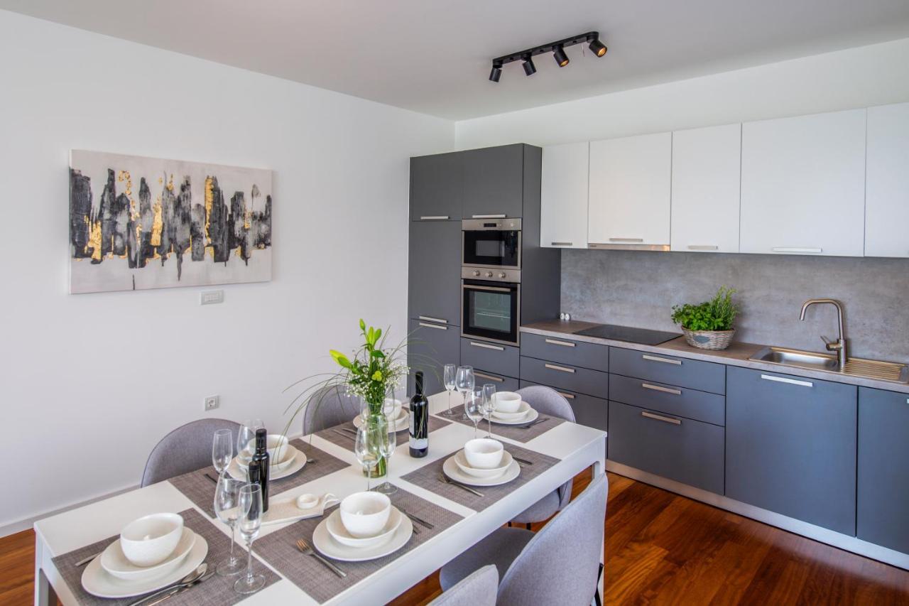 Crystal Apartment