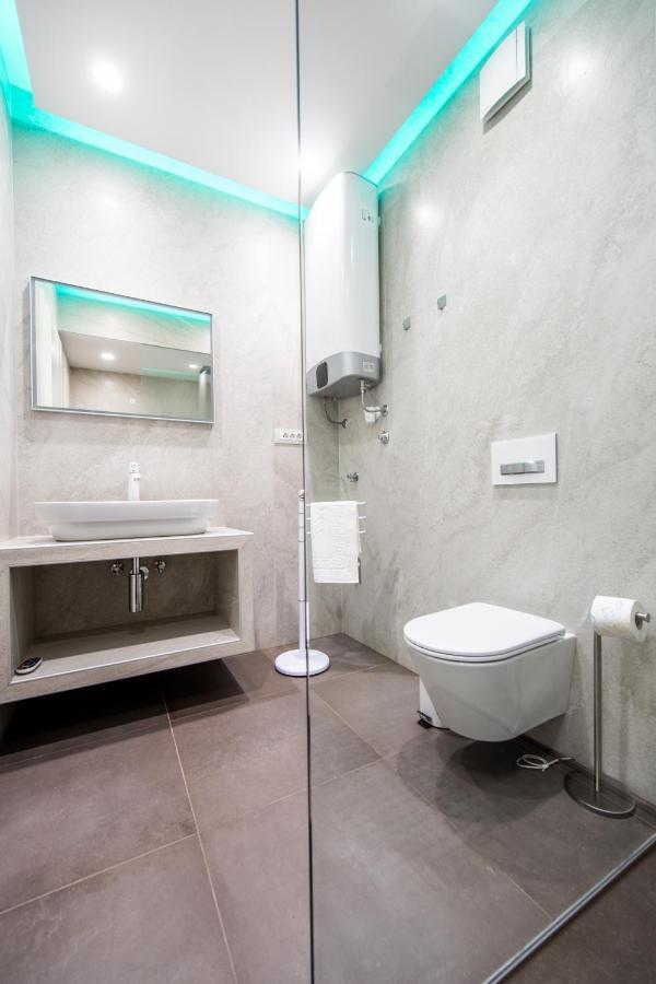 Crystal Apartment